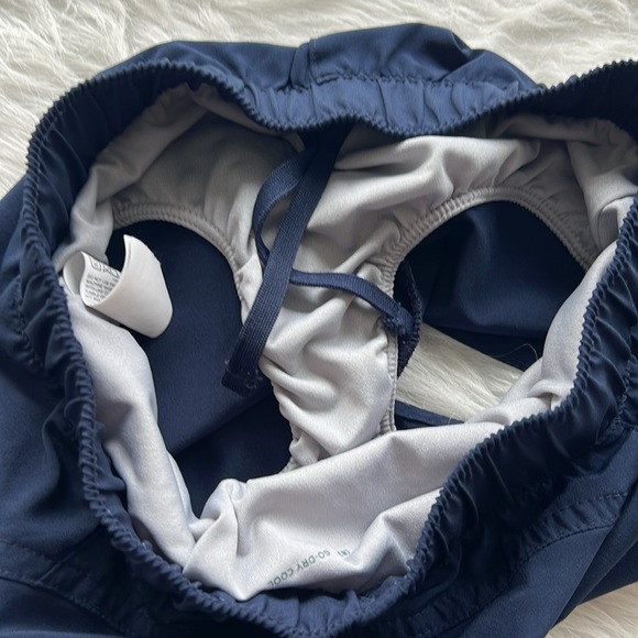 Old Navy Active Athletic Girls Shorts 8 - Picture 4 of 5